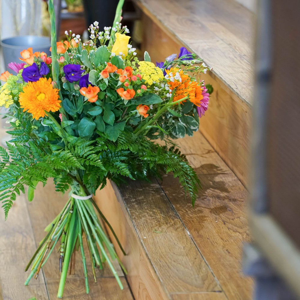 Bright & Cheerful sustainable flowers delivered next day